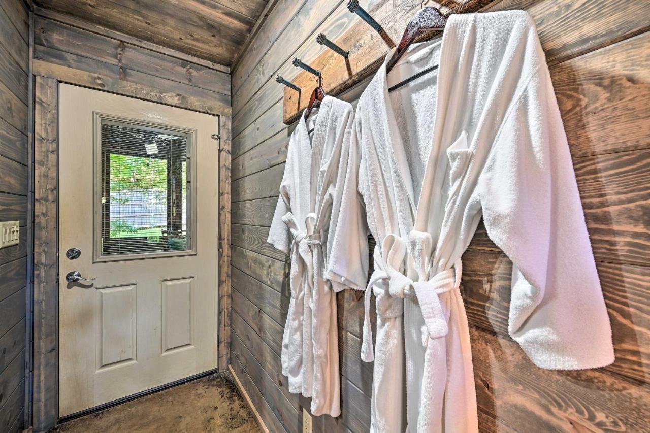 Luxe Broken Bow Cabin With Tesla Charging Station Stephens Gap Exterior foto